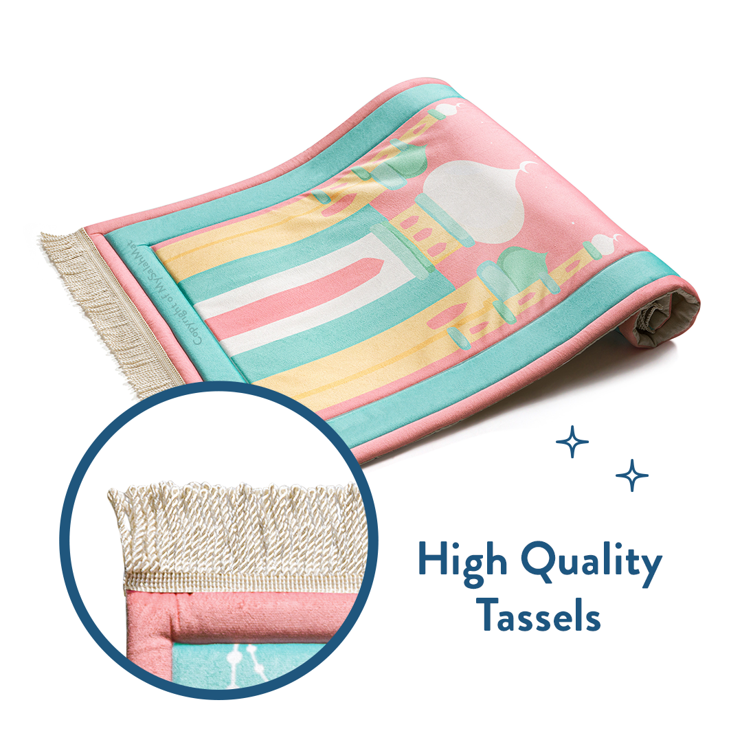 Tapis de prière rembourré pour enfants avec motif Mosquée de Mumbai rose par Urban Rugs UK | Un magnifique cadeau de Ramadan et d’Aïd pour vos proches