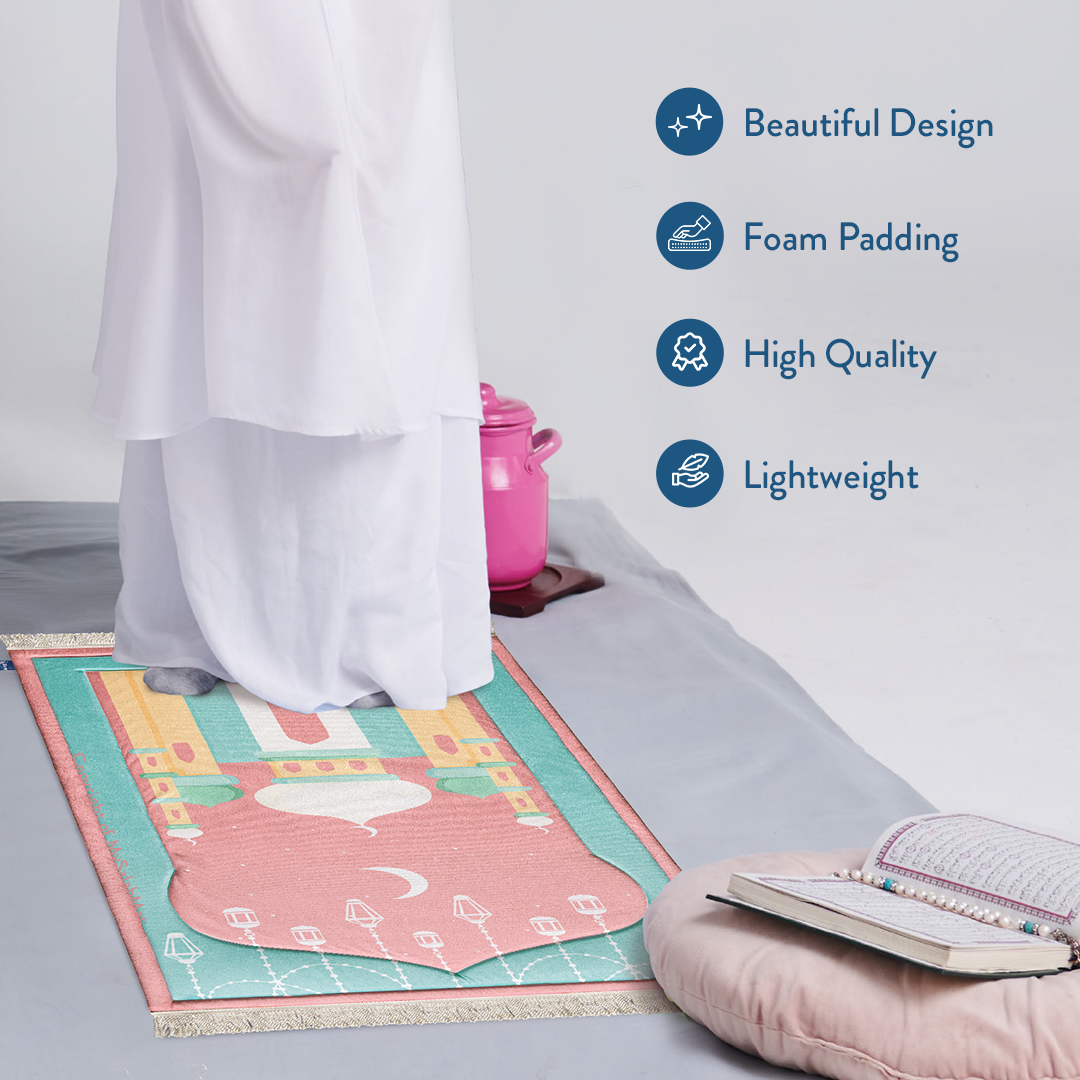 Tapis de prière rembourré pour enfants avec motif Mosquée de Mumbai rose par Urban Rugs UK | Un magnifique cadeau de Ramadan et d’Aïd pour vos proches