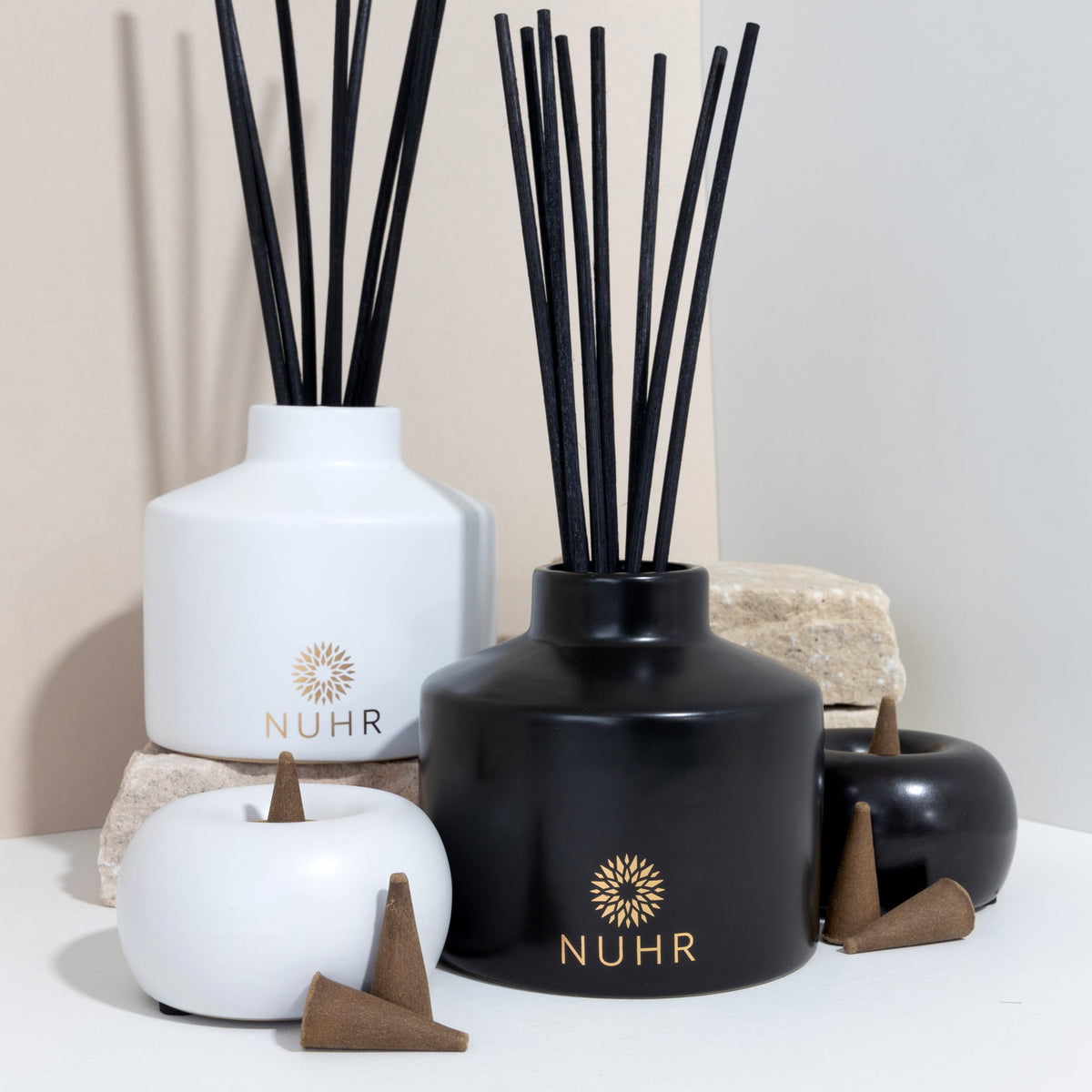 Rose and Oud Reed Diffuser 200ml / 400ml in Black or White Ceramic Holder