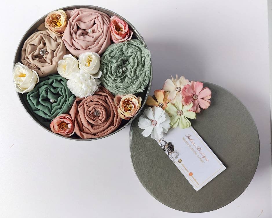 Personalised Pastel Hijab Gift Bouquet – Eid & Birthdays