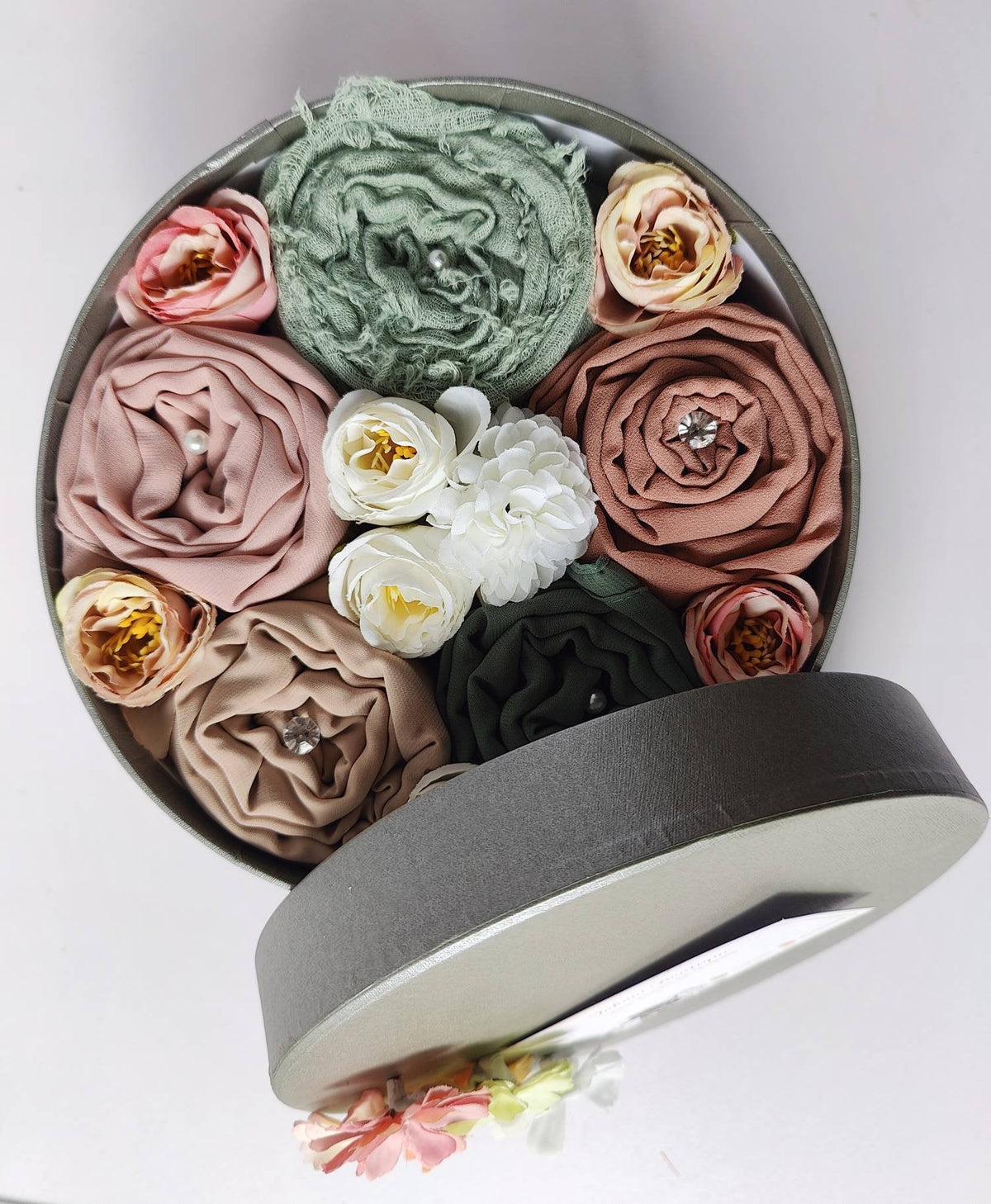 Personalised Pastel Hijab Gift Bouquet – Eid & Birthdays