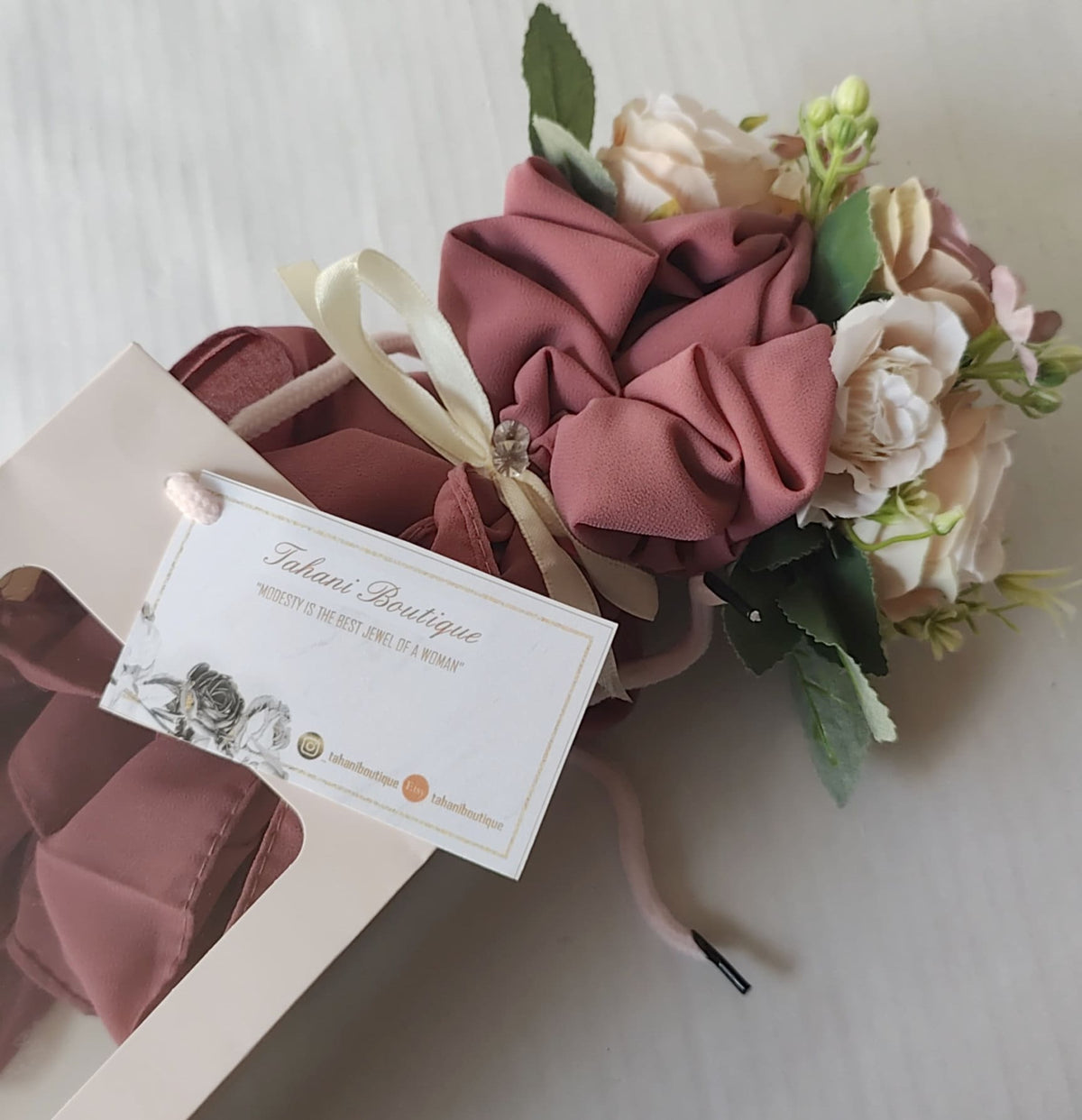 Hijab Gift Bag with Clear Window – Last Minute Luxury Gift