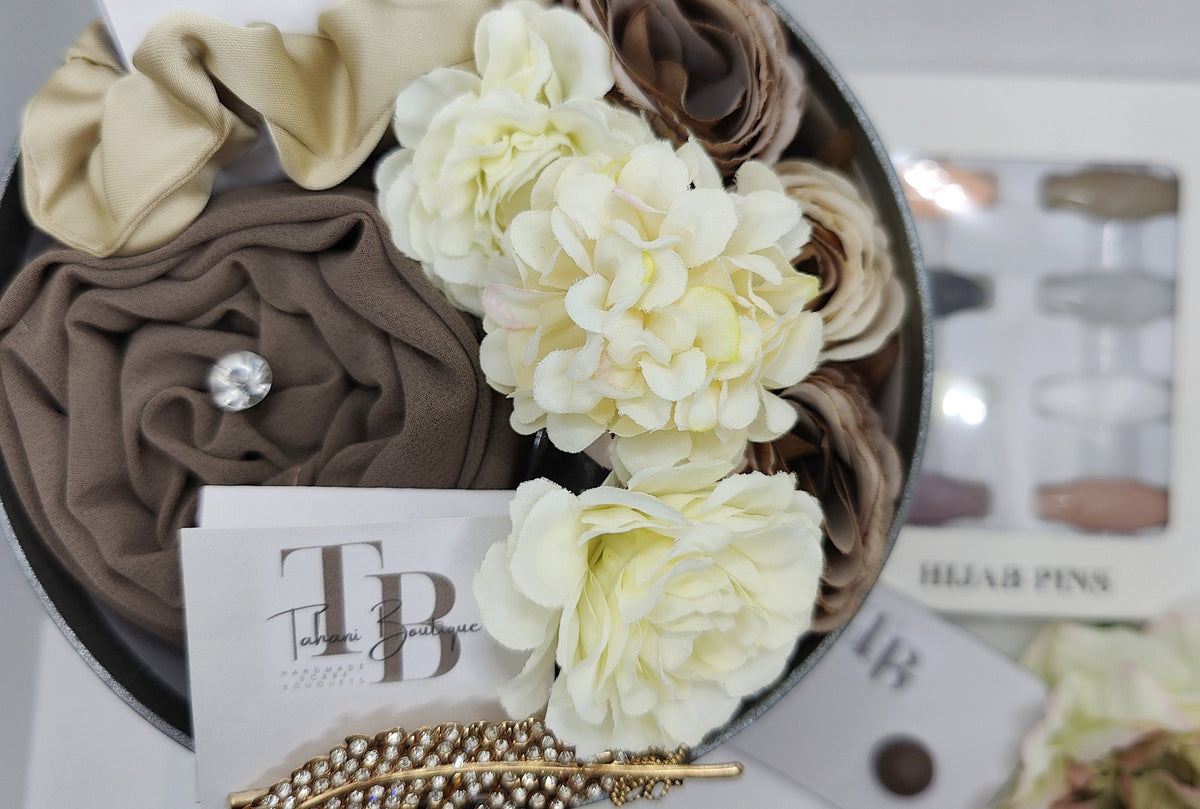Glamour Chic Hijab Gift Bouquet with Accessories