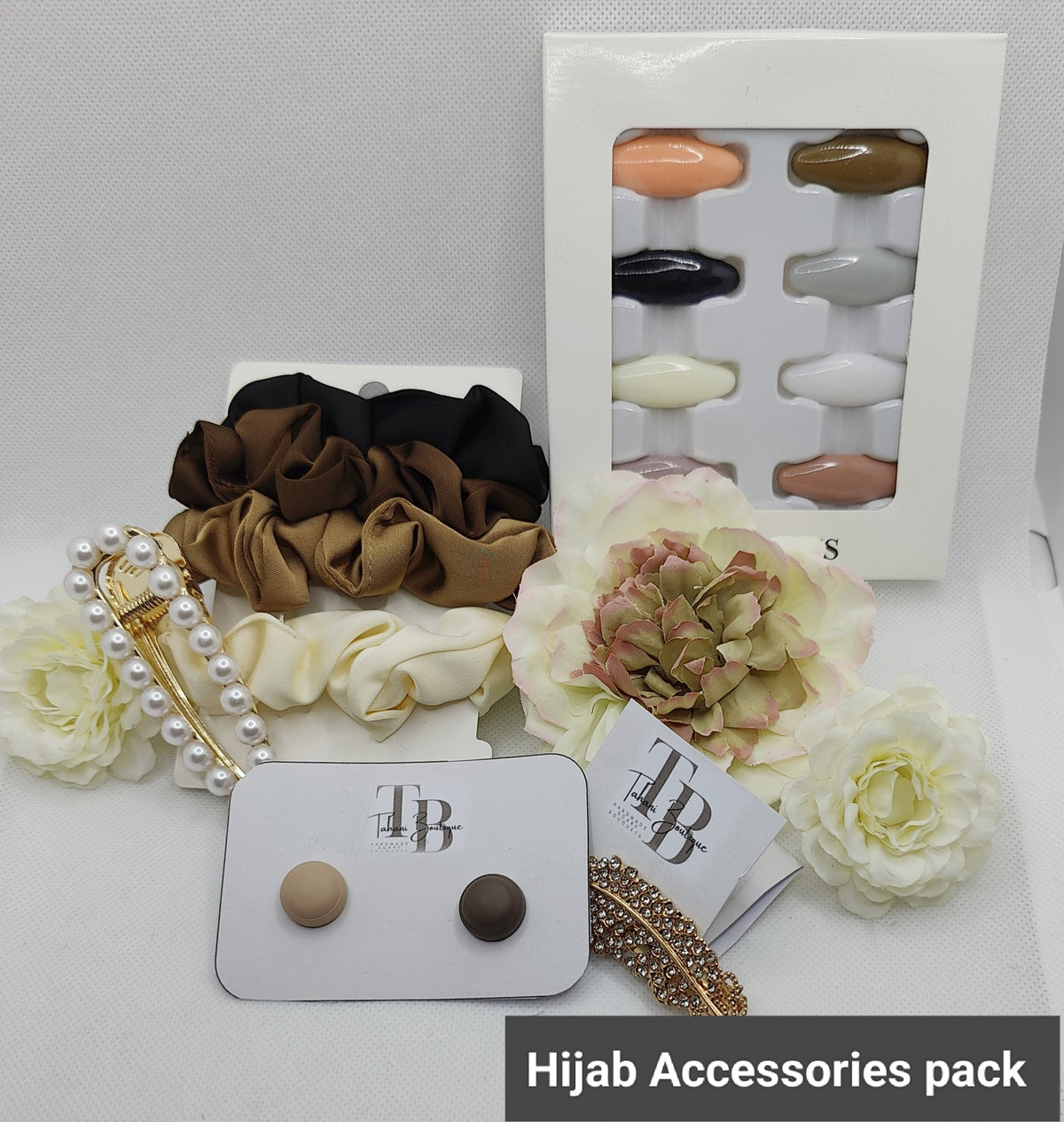 Velvet Hijab Gift Box with Clear Lid & Scented Flowers