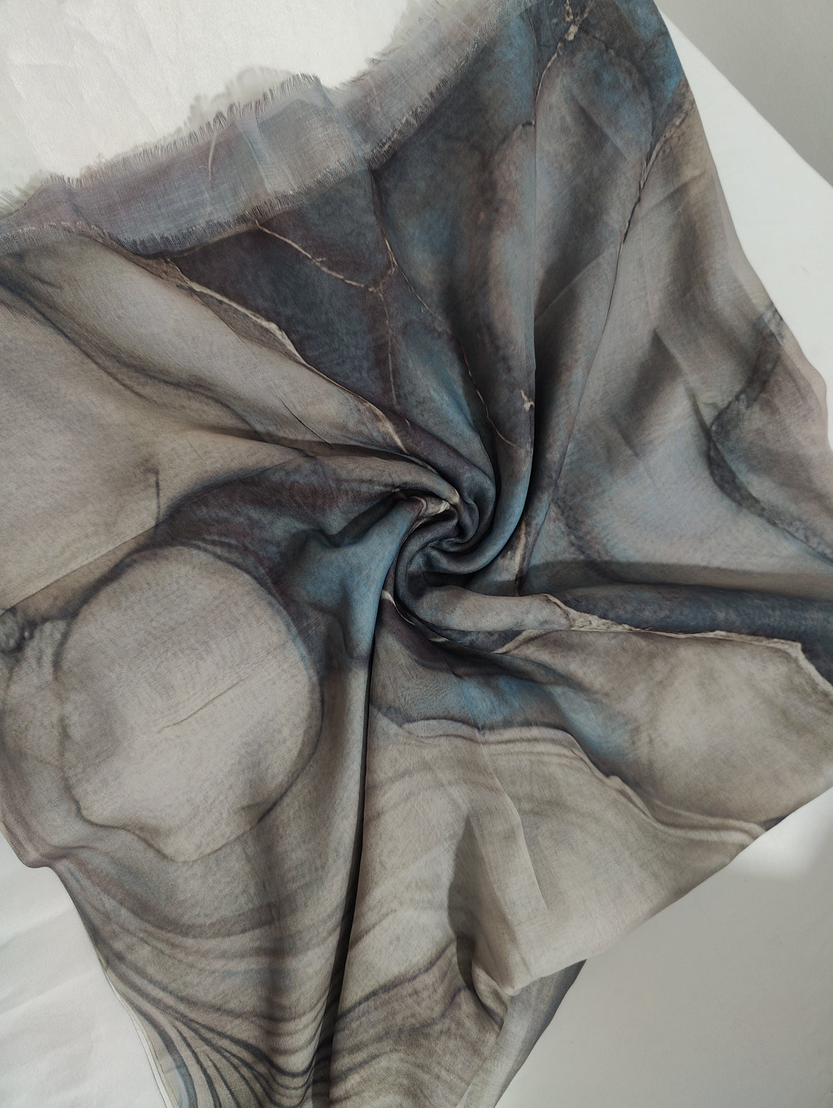 Printed Watercolour Modal Hijab – 180 × 100 cm